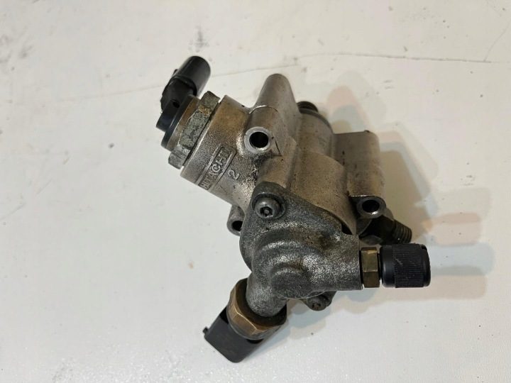 Audi A6 C6 2.0 TFSI насос высокого давления 06F127025H, фото 2
