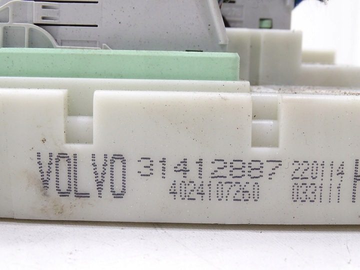 Блок предохранителей Volvo V40 II 31412887, фото 3