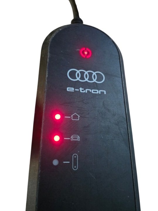 AUDI ТРУБКА ДЛЯ ЗАРЯДКИ Зарядное устройство e-Tron 11 кВт Type 2 8V4971675AS OEM, фото 3