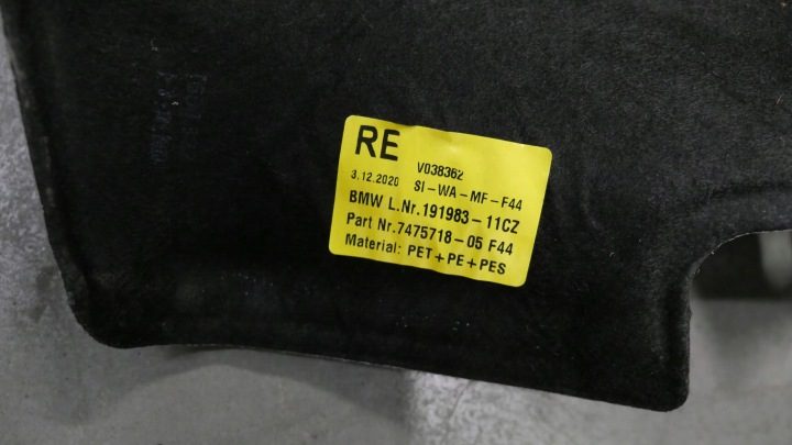 BMW F44 шумоизоляция изоляция ниши колеса правая задняя 7484762 7475718 7475724, фото 8