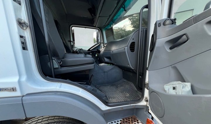 Mercedes Atego в сборе кабина дневная 824 1024 1224 1524 1624 6 цилиндров, фото 3
