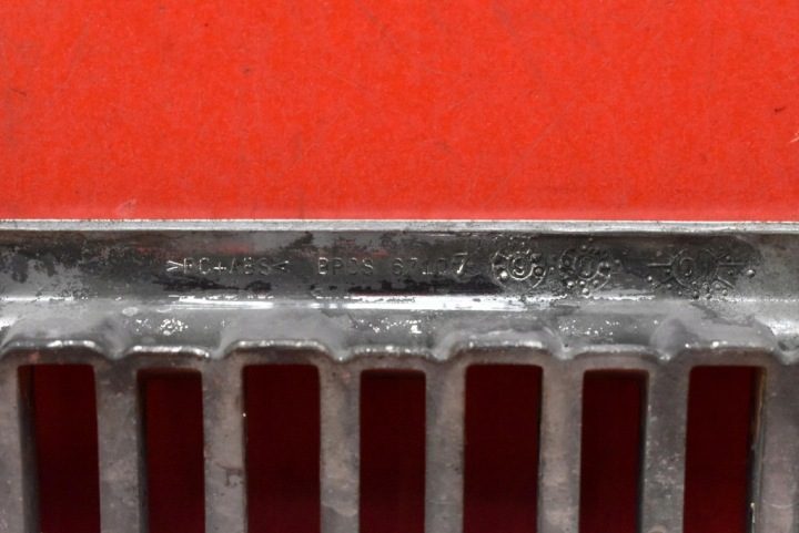 РЕШЕТКА РАДИАТОРА ХРОМИРОВАННАЯ 8659875 VOLVO S70 V70 2 II 00-05, фото 13