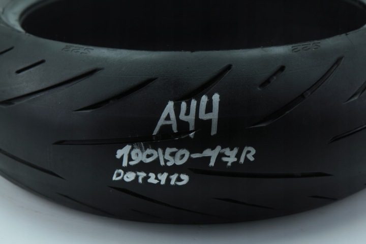 Bridgestone Battlax S22 190/50R17 73 Вт, фото 3