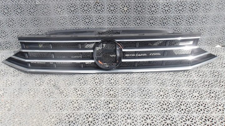 РЕШЕТКА РАДИАТОРА VW PASSAT B8 R-LINE РЕСТАЙЛИНГ, фото 1