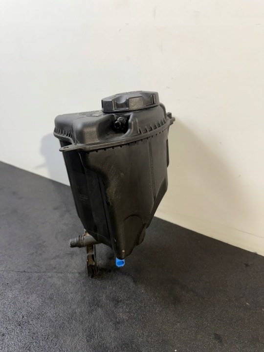 Расширительный бачок жидкости BMW F10 F11 F06 F12 1713 7601949, фото 3
