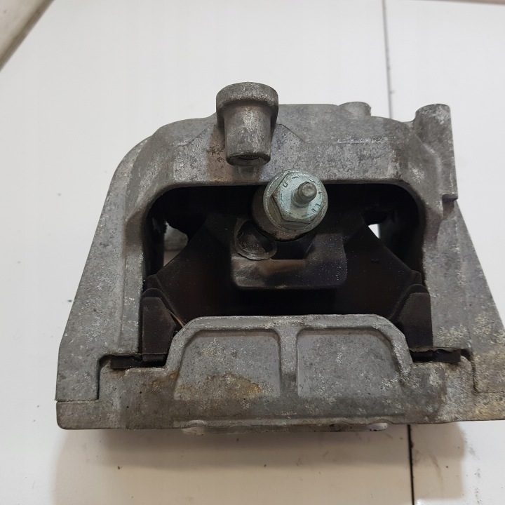 ПОДУШКА ДВИГАТЕЛЯ VOLKSWAGEN GOLF 5 PLUS 1K0199262, фото 2