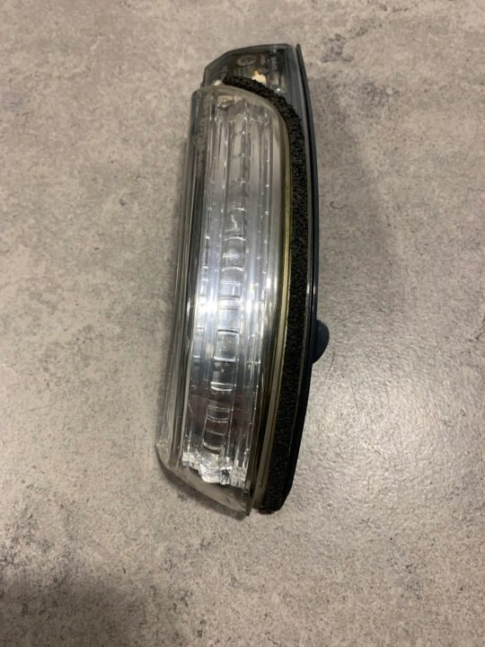 Поворотник зеркала левый LED оригинал Avensis t27 81740-05050, фото 1