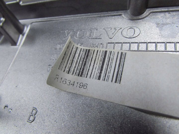 РЕШЕТКИ ОБДУВА CENTRALNE OE 30643315 VOLVO S80 II V70 III XC70 II 08-16R, фото 9