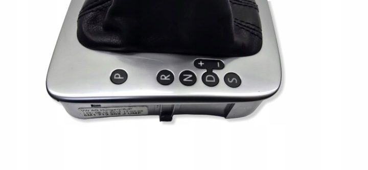 Рамка ручка переключения передач Volkswagen Golf Plus 5M1713203J, фото 5