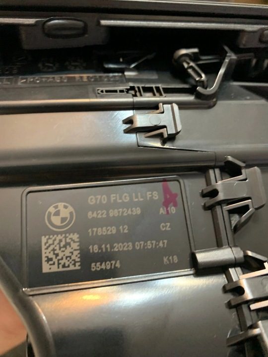 ДЕКОРАТИВНЫЕ НАКЛАДКИ ПАНЕЛИ ТОННЕЛЯ BMW 7 G70 I7 G70 КАРБОН БОЛЬШОЙ КОМПЛЕКТ, фото 14