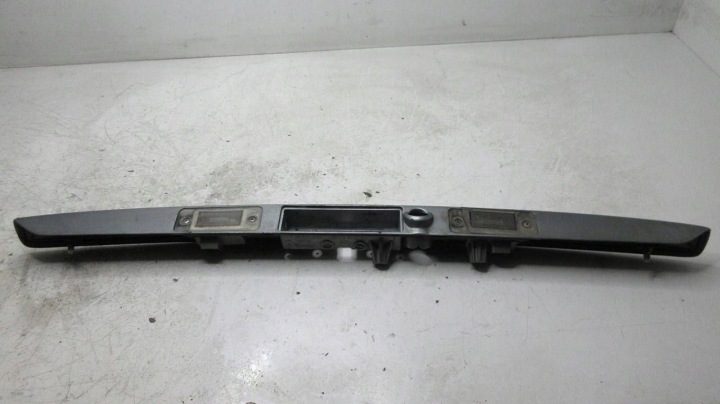 AUDI A8 D3 4e0827576 Накладка крышки багажника молдинг крышки багажника, фото 5
