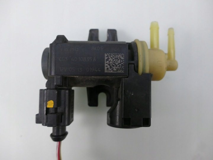 Audi OE 8K0906627, фото 1