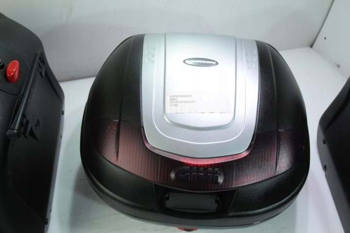 SUZUKI GSF 650 BANDIT 07-08 КОФРЫ БОКОВЫЕ ЦЕНТРАЛЬНЫЕ GIVI, фото 5
