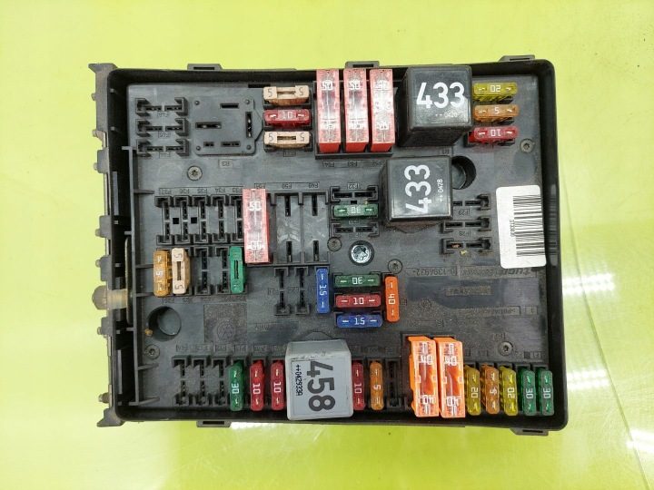 Блок предохранителей Audi A3 8P 2003-2012, фото 1