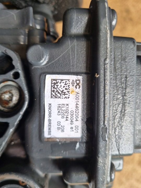MERCEDES ACTROS MP4 КЛАПАН ОСНОВАНИЕ ОСУШИТЕЛЯ A0014462064, фото 1