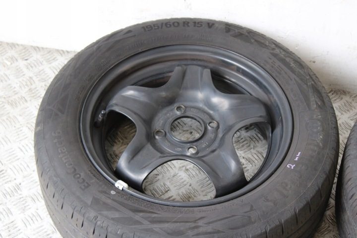 Колеса диски стальные 195/60 R15 лето ET45 Ford Fiesta MK8 рестайлинг, фото 2