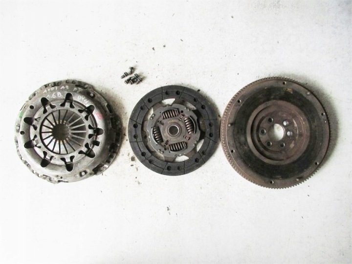 СЦЕПЛЕНИЕ В СБОРЕ AUDI A3 1.6 8V 2003-2008r, фото 1