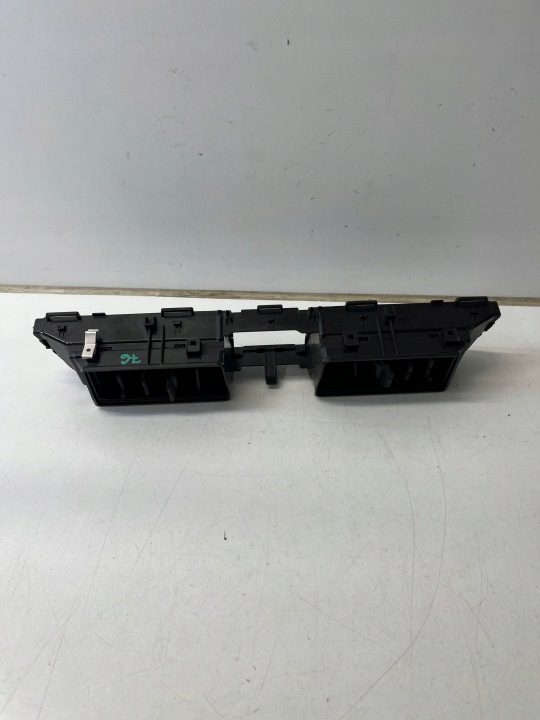 VW MULTIVAN T7 РЕШЕТКА СРЕДНЯЯ ОБДУВА КОНСОЛИ 7T0815705L, фото 4
