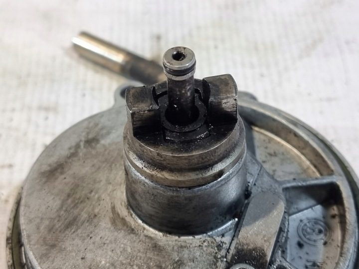 НАСОС ВАКУУМНЫЙ OE A6682300165 MERCEDES A КЛАСС W168 1.7 CDI, фото 9