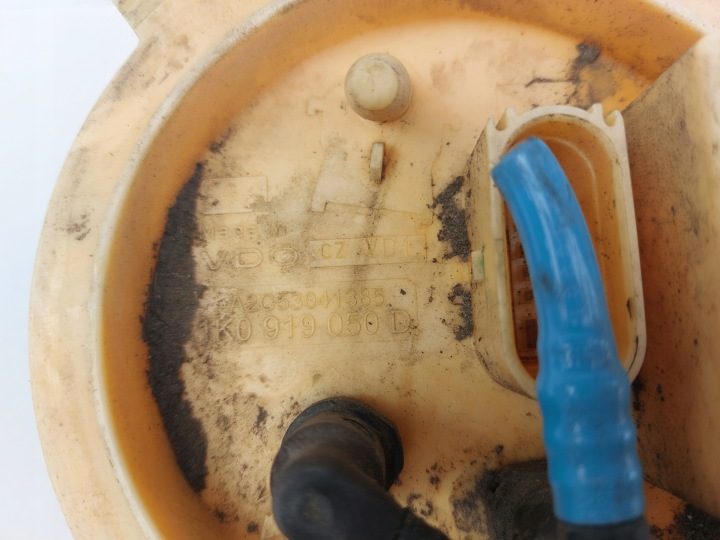GOLF V ТОПЛИВНЫЙ НАСОС 2,0 TDI 1K0919050D, фото 2