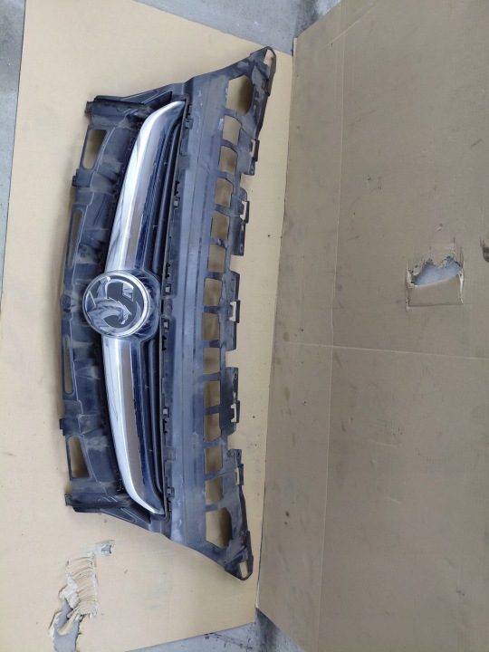 OPEL ASTRA J IV РЕСТАЙЛИНГ РЕШЕТКА РАДИАТОРА 13368851 2015 г., фото 1