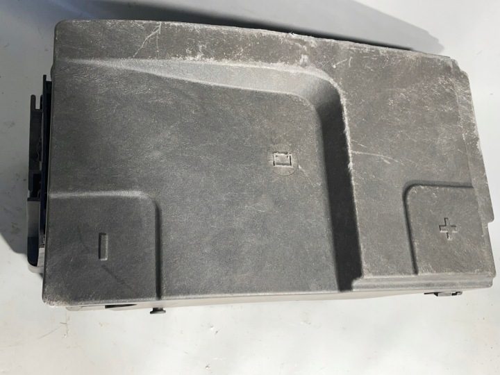 Opel Insignia A рестайлинг 13- подставка аккумулятора 13310739, фото 3