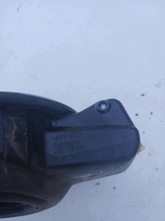 VW Passar B6 универсал лючок горловины бензобака крышка цвет LA7W 3C9809857, фото 7