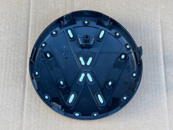 Эмблема передняя в решетка радиатора VW ID Buzz 1T3853601, фото 2