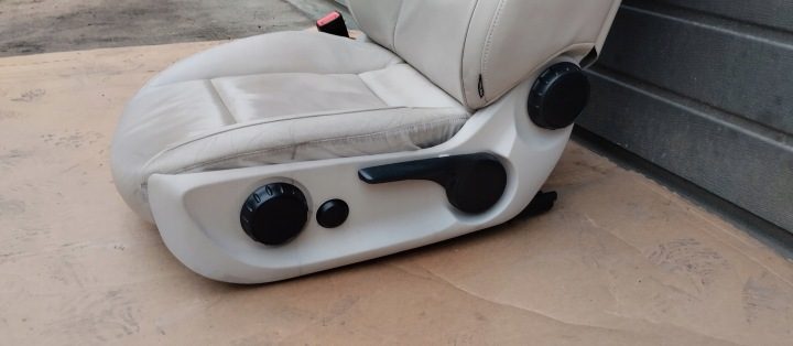 Сиденье левое переднее водителя Mercedes V-класс W447 кожа бежевая EU, фото 6
