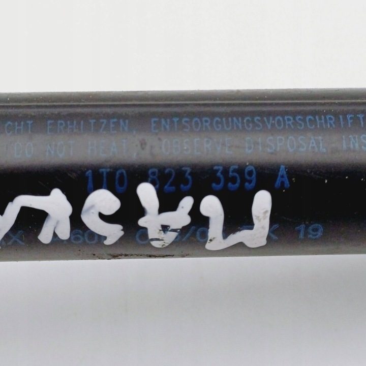 Амортизатор капота переднего VW Touran I 1T0823359A NR3, фото 4