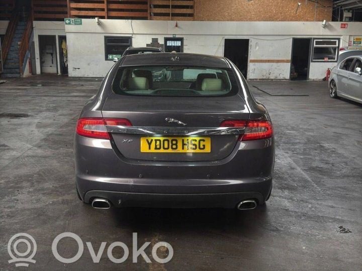Jaguar XF X250 2008 Выхлопная труба, фото 2