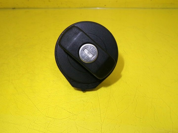КРЫШКА ГОРЛОВИНЫ БЕНЗОБАКА AUDI VW 1J0201553B NR8, фото 3