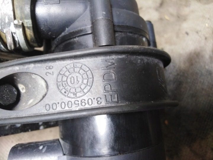 VOLVO V40 II РЕСТАЙЛИНГ 2,0D D2 18 г. ДОПОЛНИТЕЛЬНАЯ ПОМПА, фото 4