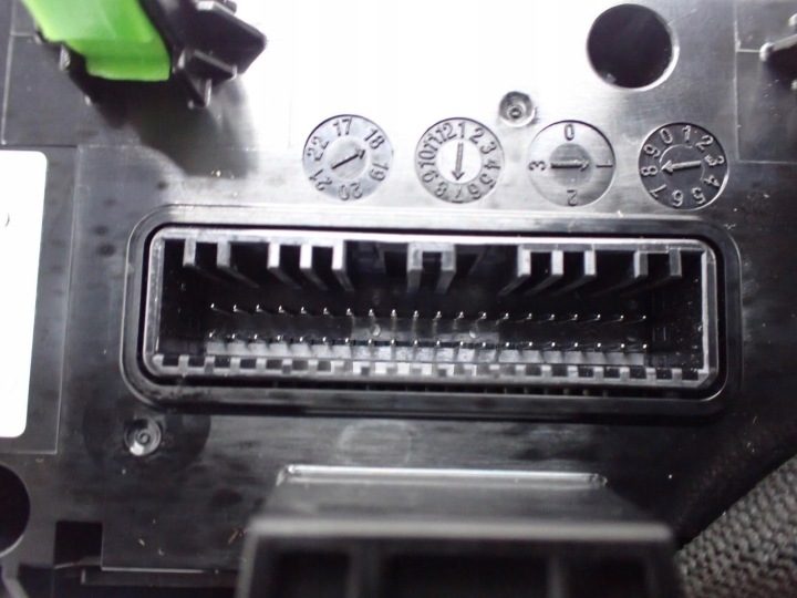 Блок управления климатом Kia Ceed III 97250-J7301 2018-, фото 8