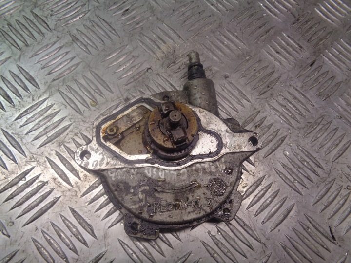 Насос вакуумный Mercedes W203 2.0 A2712300465, фото 2