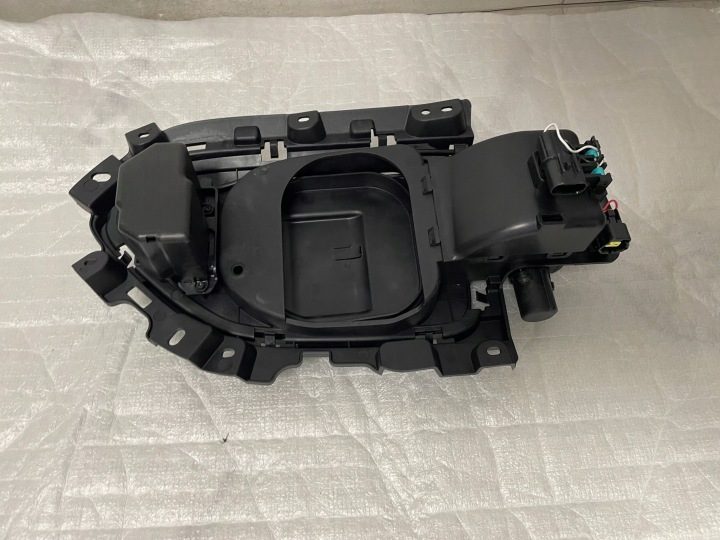 KIA Niro EV лючок разъем зарядки оригинал 86340-Q4000, фото 5