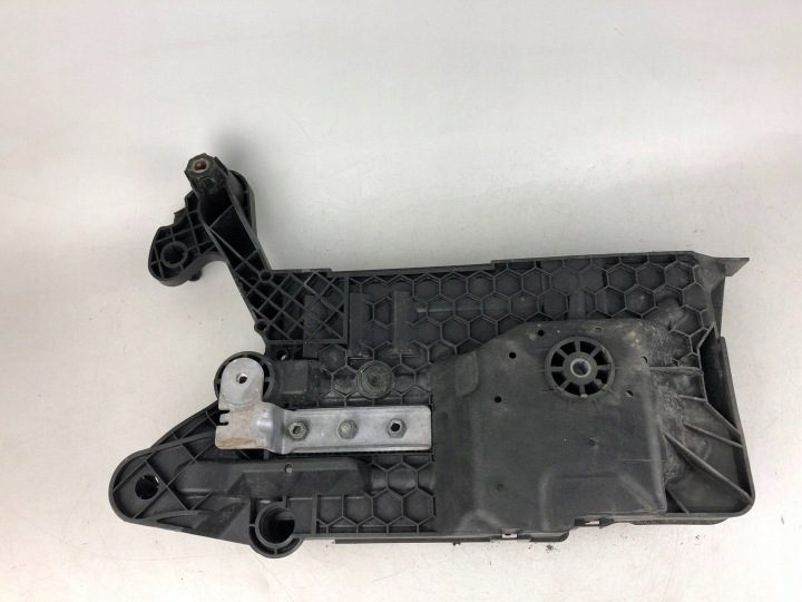 Основание кронштейн аккумулятора Audi A3 8Y Golf VIII 8 5WA915331C, фото 9