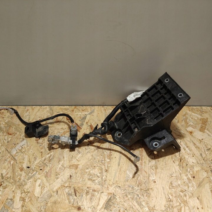 Кронштейн аккумулятора Suzuki OE 72522-61M00, фото 1