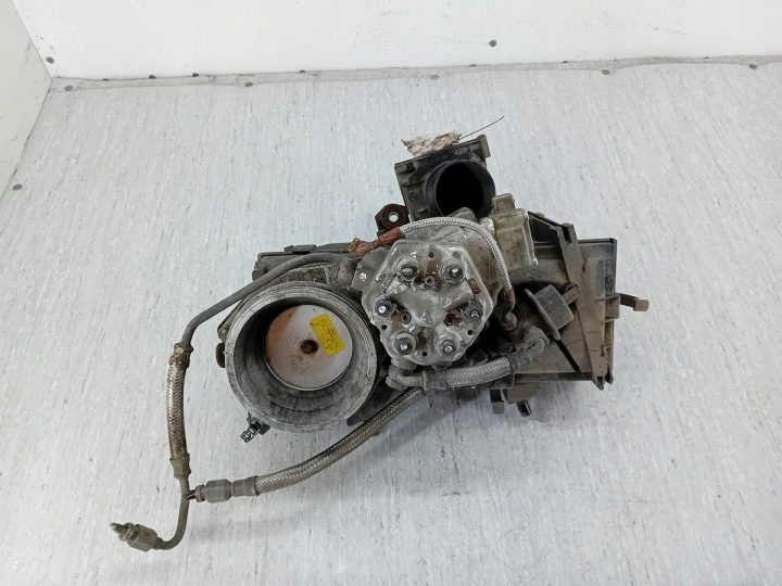 Топливная рампа Audi 90 B3 034133353N 048133837 0438121073 2.0, фото 5