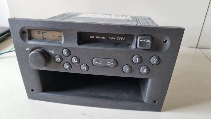 Магнитола grundig r2001 Opel Combo Vivaro Agila Corsa + код, фото 3