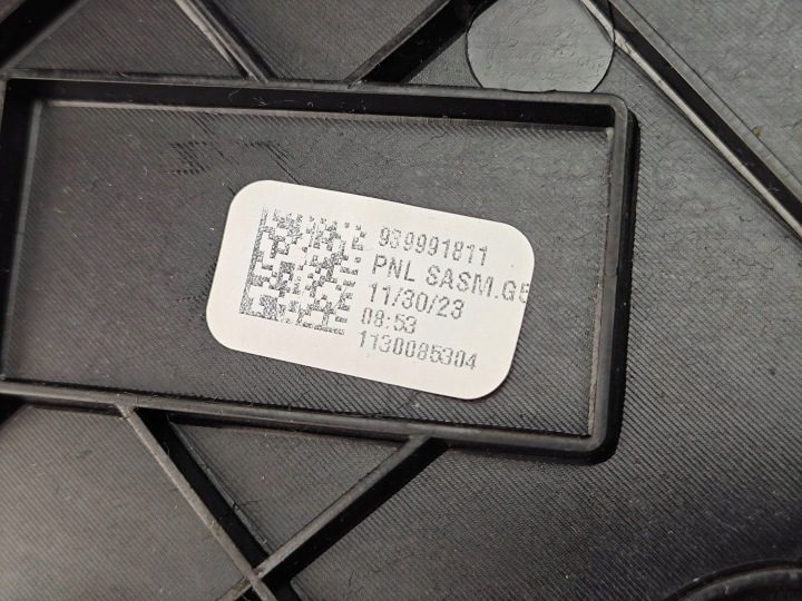 Оригинал защита накладка обивка тоннеля левая BMW X5 G05 рестайлинг G06 9399913 9 л.с., фото 7