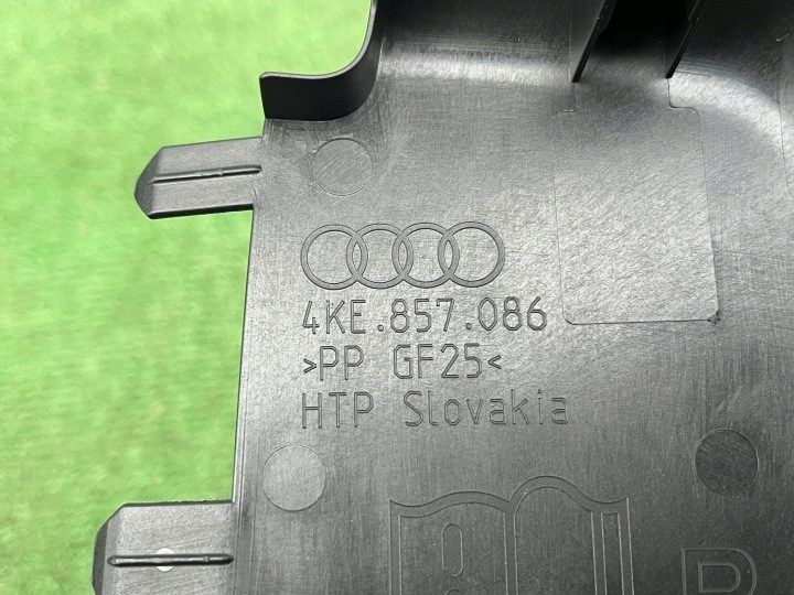 Audi E Tron 4KE защита торпедо консоли торпедо правая 4KE857086, фото 3