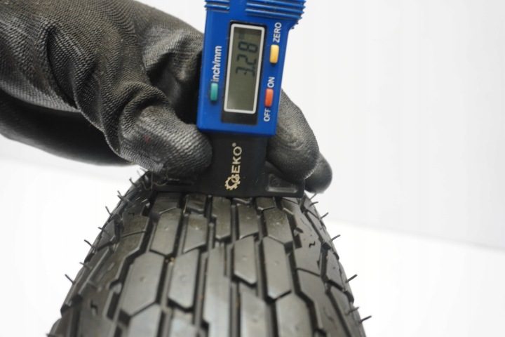 Bridgestone G & L L303 3.00-19 49 S, фото 4