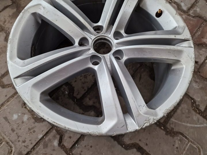 Литой диск Volkswagen OE Mallory 8.0" x 18" 5x112 ET 44, фото 2