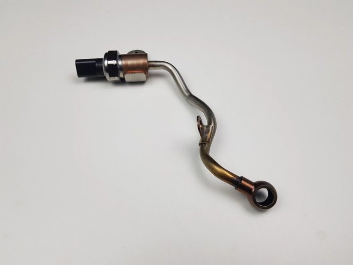 Датчик давления выхлопных газов DPF BMW G20 G21 G30 8579973, фото 4