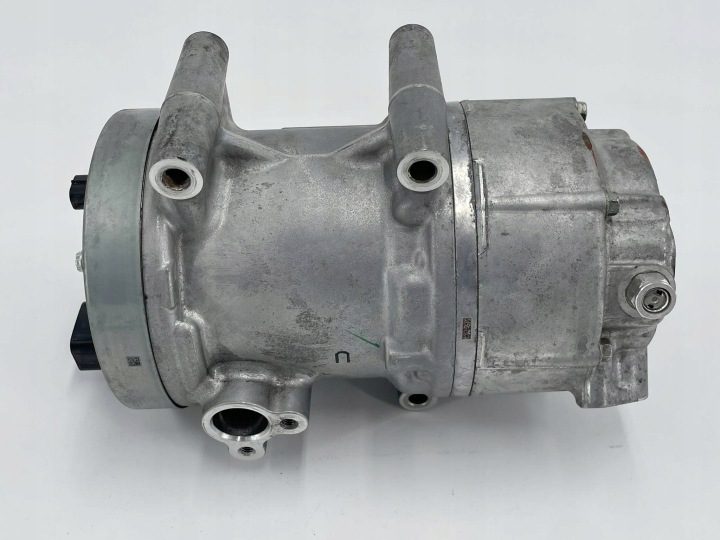 Toyota C-HR II 2025 Компрессор кондиционера 0424002760, фото 1