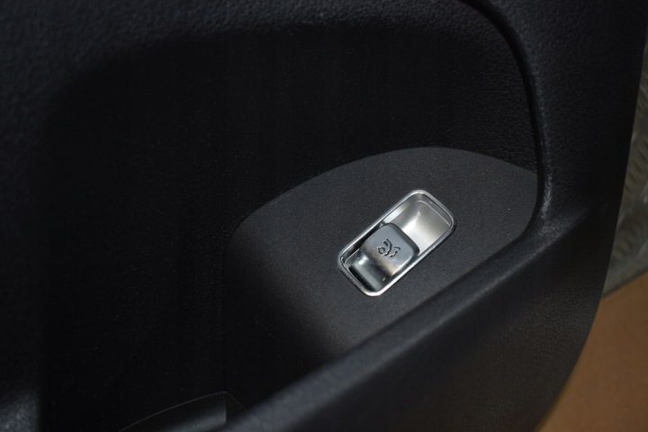 ОБШИВКА ДВЕРИ ПЕРЕДНЯЯ ЛЕВАЯ MERCEDES W167 ВНЕДОРОЖНИК 1, фото 3