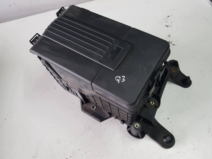 Audi Q3 I 8U 11-14r корпус крепление аккумулятора, фото 2