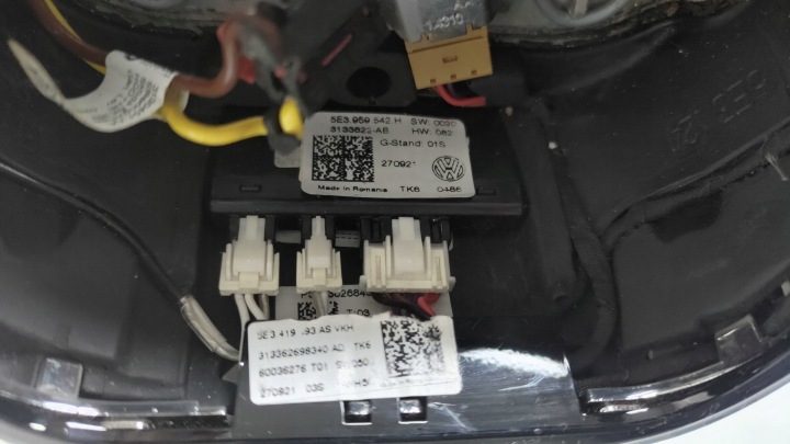 Руль мультифункциональный Skoda Octavia IV 5E3959542H, фото 2