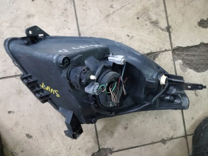 SUZUKI SWIFT MK6 2005 - 2009 ГОД ДВЕРИ ФАРА ПРАВАЯ ПЕРЕДНЯЯ UK, фото 3